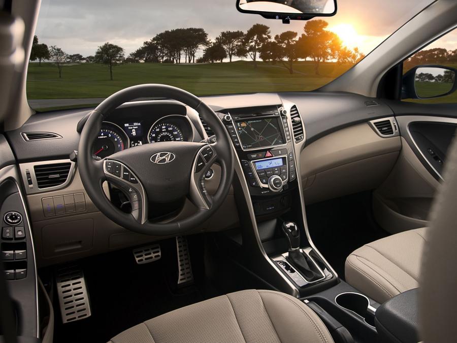  Hyundai Elantra GT 2012 года  (фото 13 из 151)